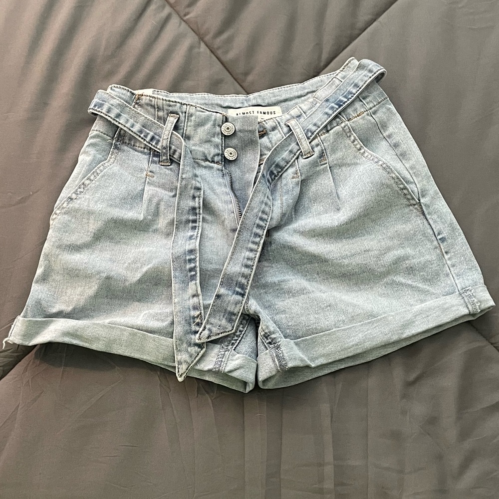 Size 1 Jean shorts with tie